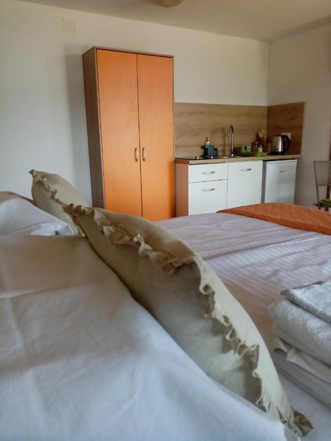 Studio Apartman Bel Vedere Motovun Ngoại thất bức ảnh